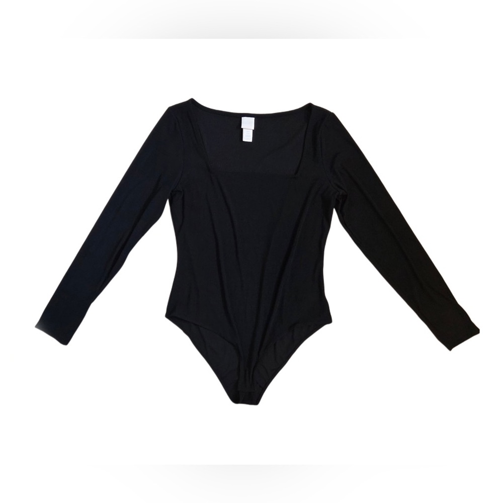 H&M Women Black Ribbed Long Sleeve Square Neck Body Suit!